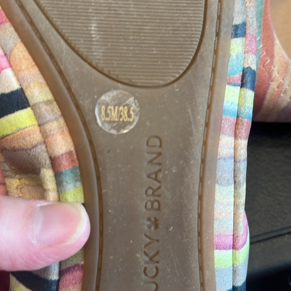 Lucky Brand striped women’s size 8.5 ballet flat, worn twice - Picture 3 of 6
